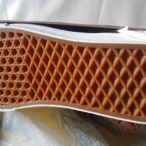 I have some brand new van tennis shoes still in th